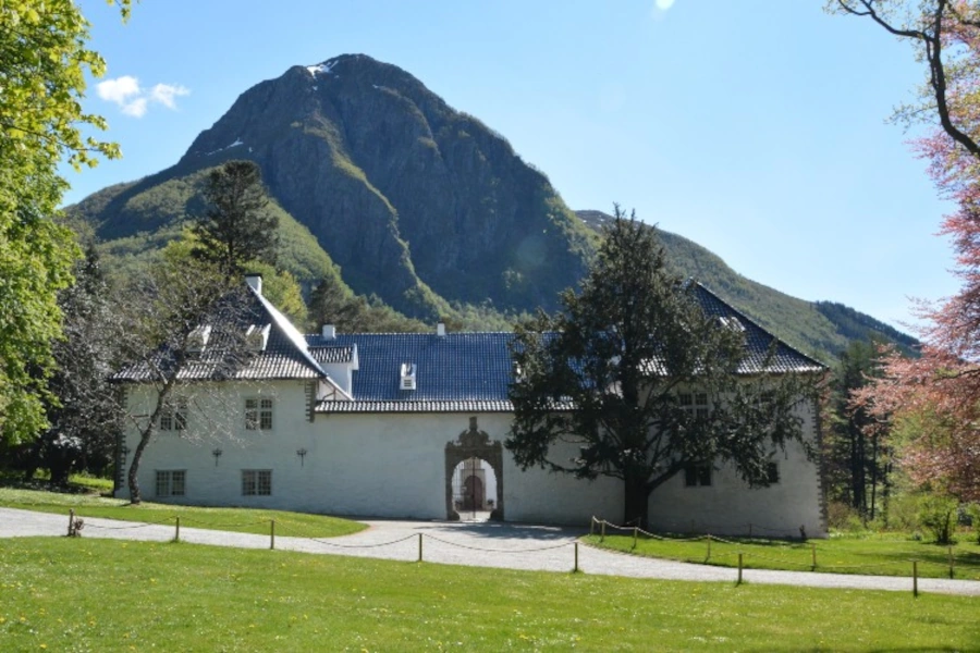 Barniet Rosendal Slott